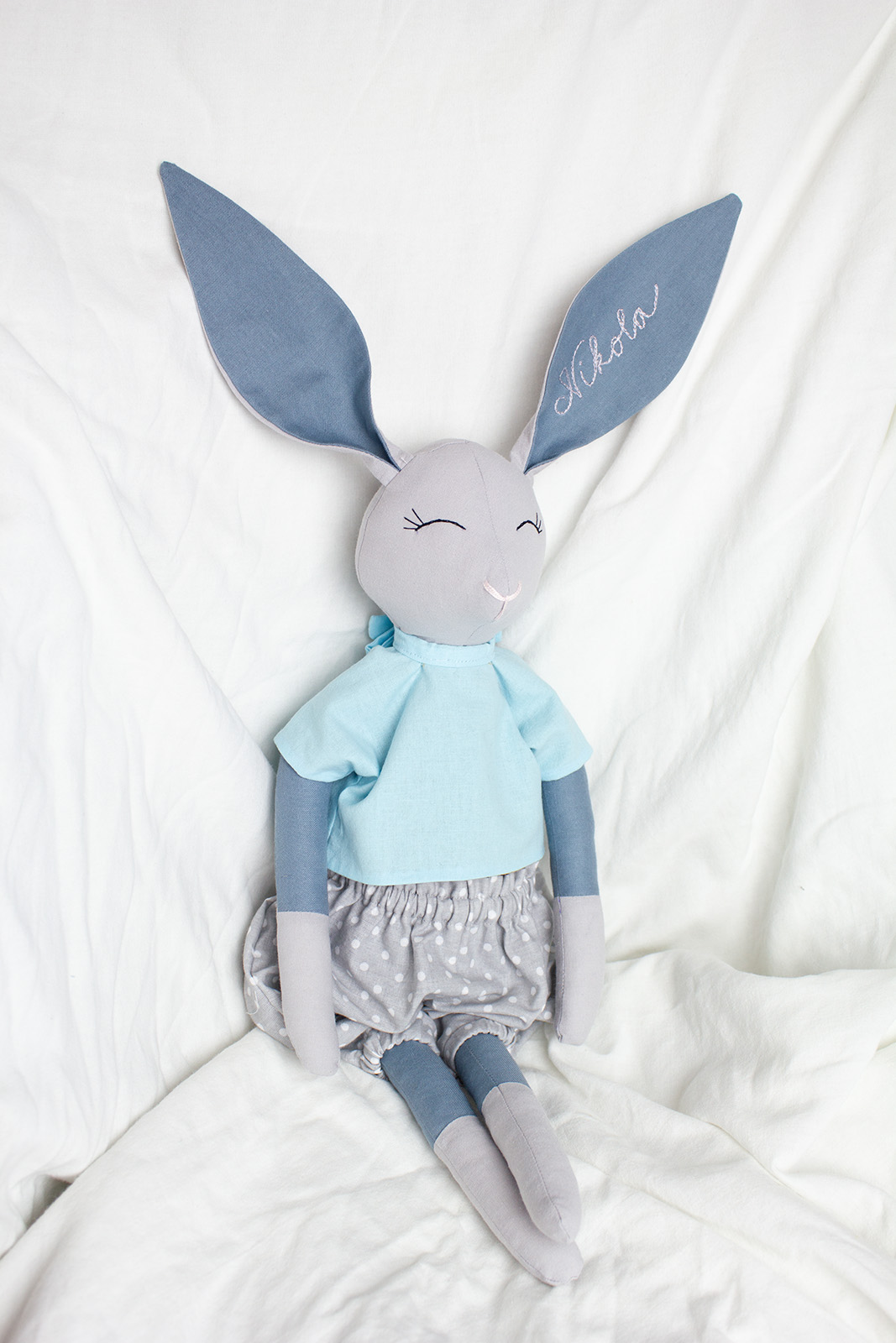 Modro-šedý zajačik Bruno