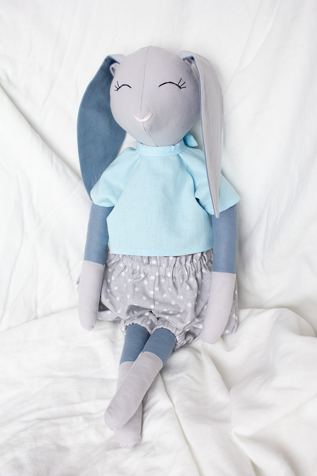 Modro-šedý zajačik Bruno