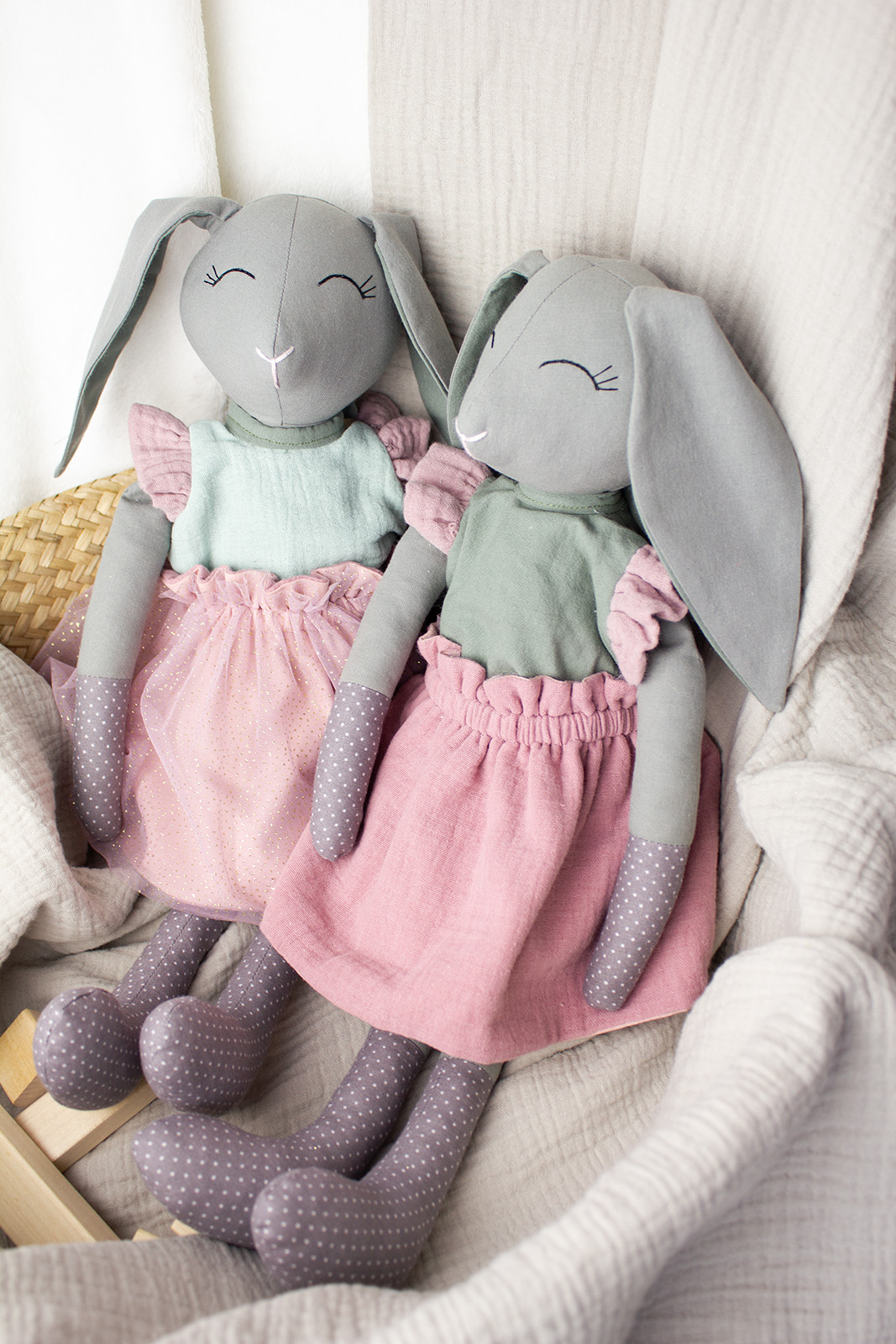 Tmavošedá zajačica Alžbetka