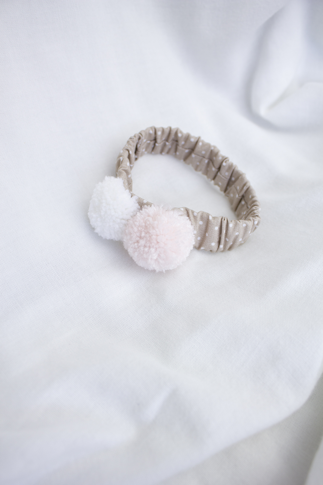 Obojstranné oblečenie ( béžovo-ružové s čelenkou )