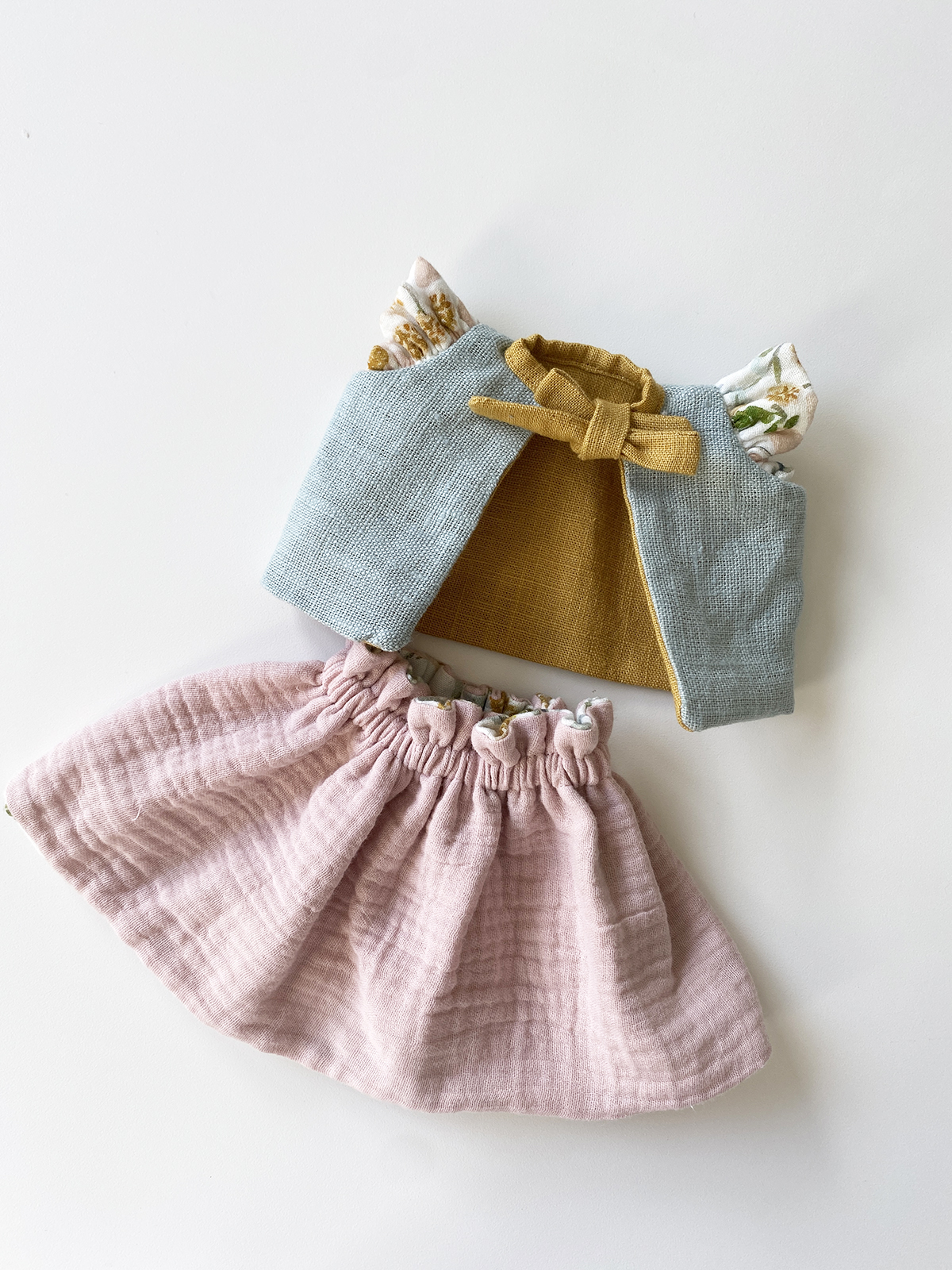 Obojstranné oblečenie pre Zvieratká ( Horčicová lúka )