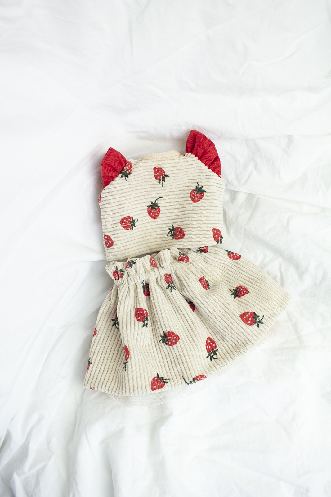 Obojstranné oblečenie ( Jahôdky )