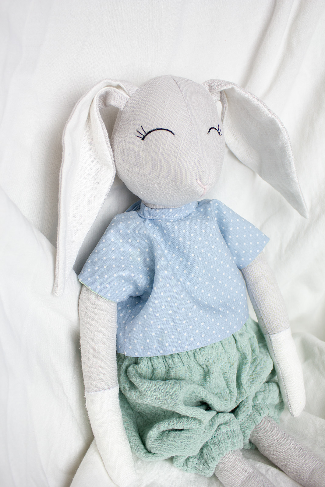 Svetlošedý ľanový zajačik