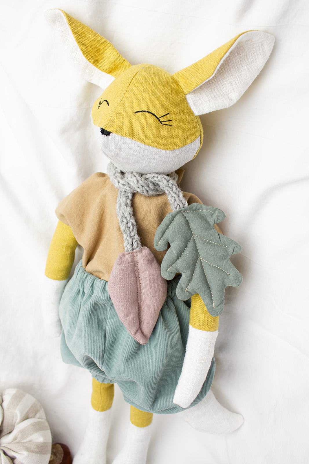 Jesenný Lišiak v mentolových menčestrákoch