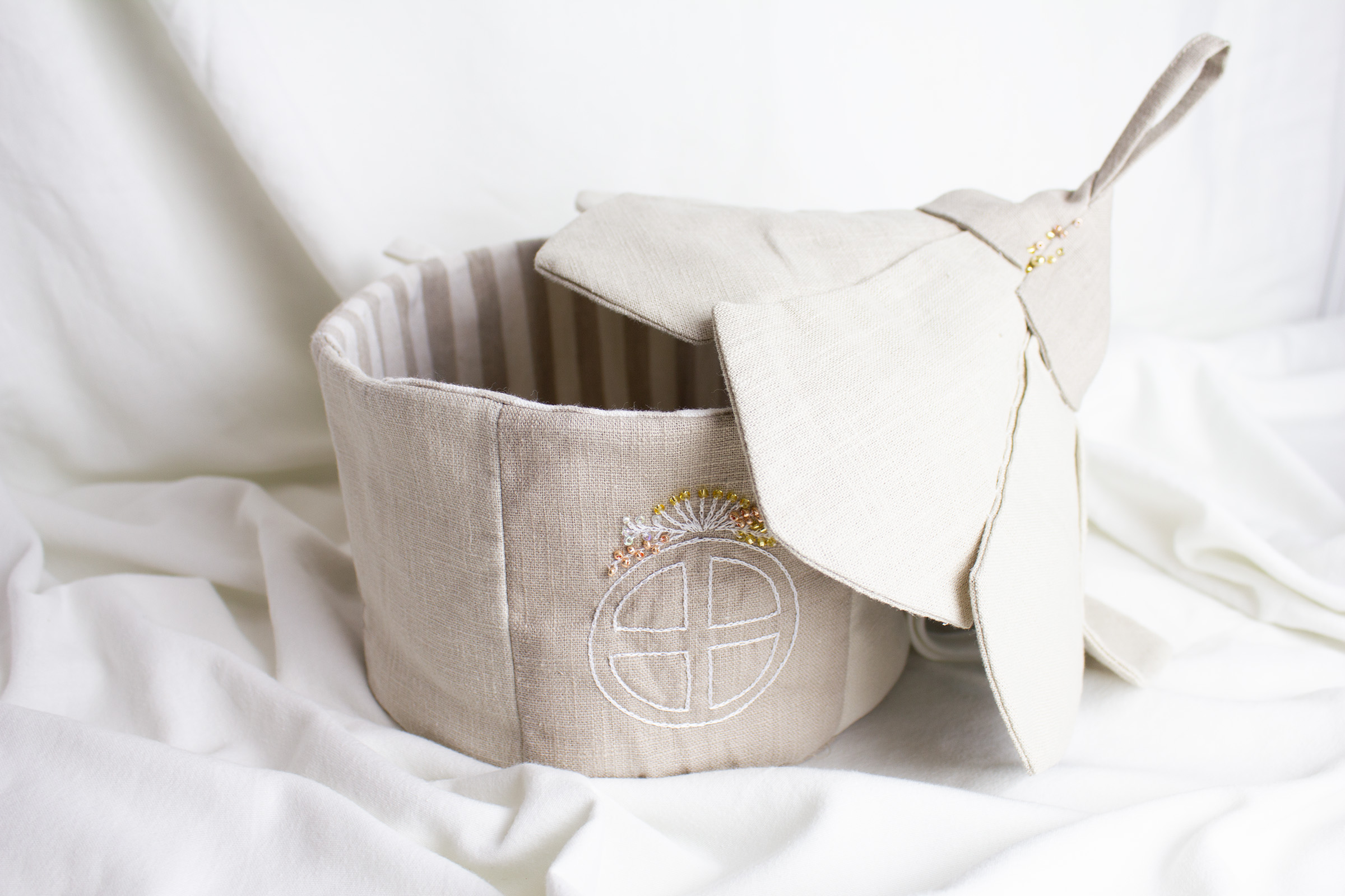 Domček pre Mini zajačiky (Nude) + MINI ZAJKO GRÁTIS