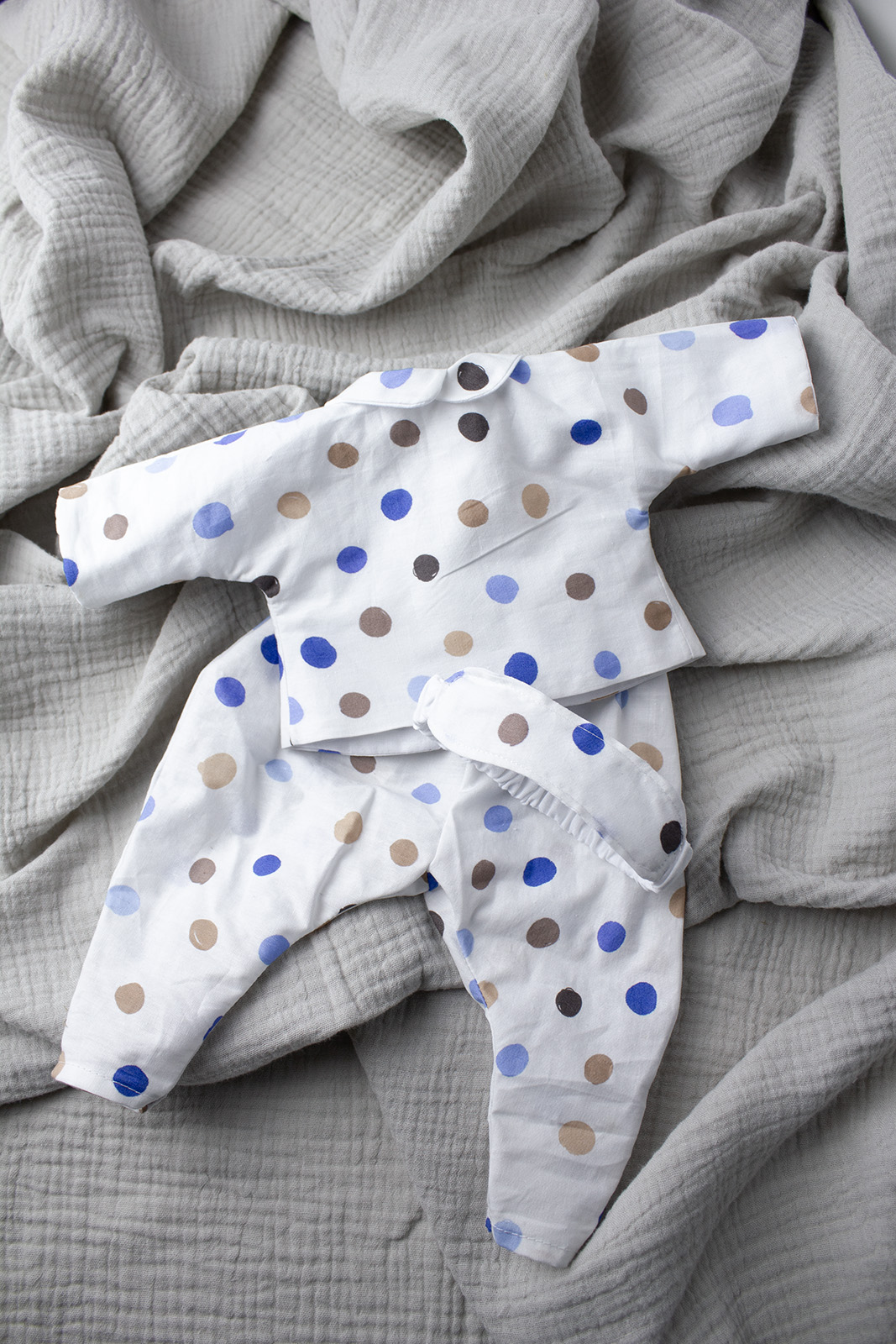 Pyžamko (modro-škoricové bodky)